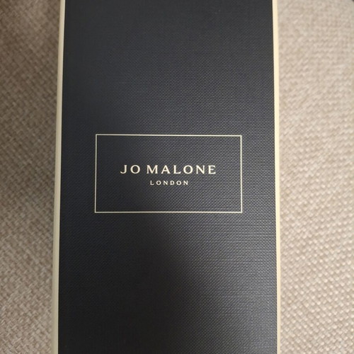 Jo Malone perfume packaging box like new