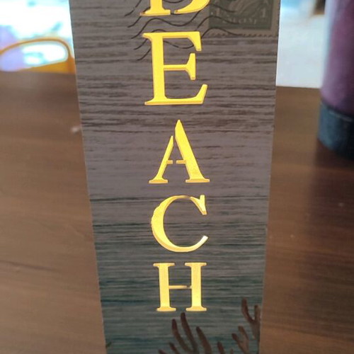 Beach decorative lamp with LED like new, wooden