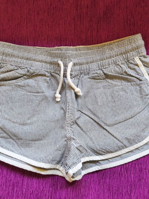 Pull & Bear striped shorts like new, size small