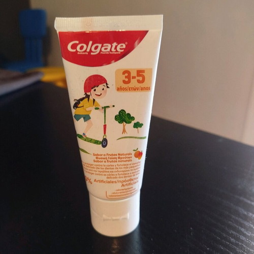 Children's toothpaste new, pack of 7 pieces