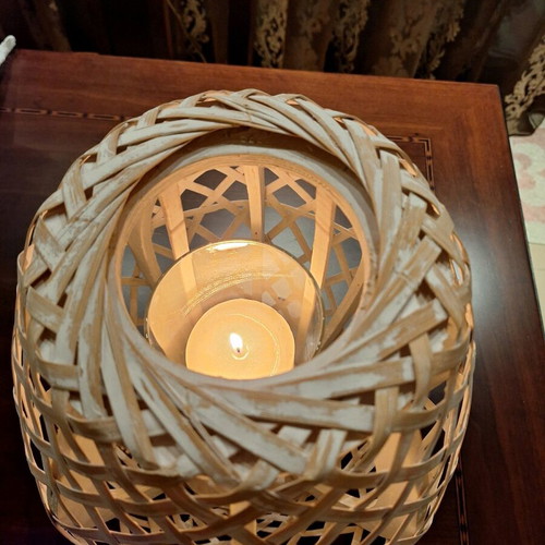 Floor candlestick like new, large, ecru color