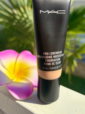 Mac Pro Longwear Nourishing Waterproof Foundation NW25 καινούργιο