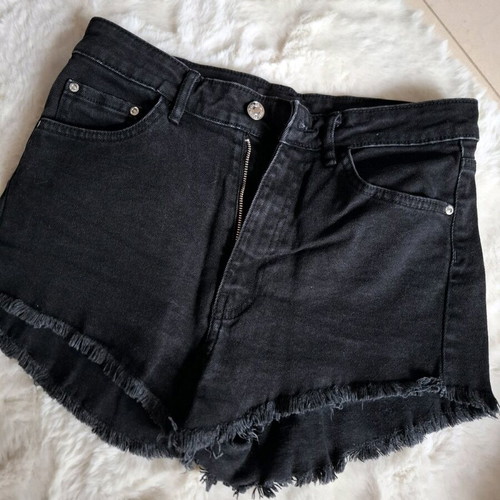 Zara shorts black size M like new