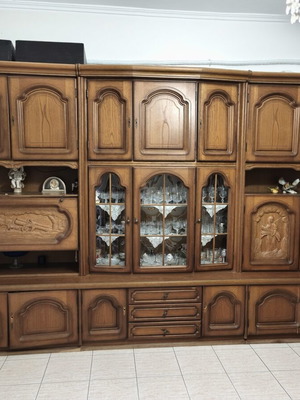 Classic large living room unit with display cabinet and bar, used