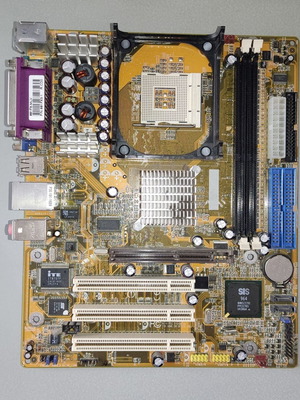DFI 661FX-MLV Socket 478 used motherboard with integrated graphics