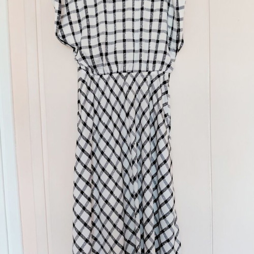 DKNY midi checked dress with collar like new, size M
