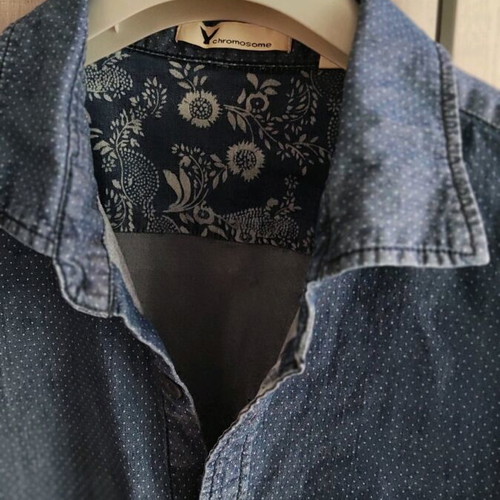 Chromosome short-sleeve shirt blue Small used