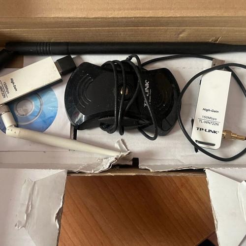 TP-LINK TL-WN722N Wi-Fi USB adapter set like new