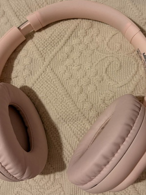 Wireless Miniso headphones in very good condition