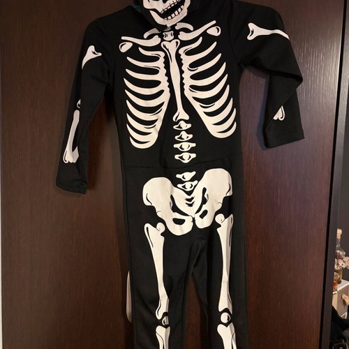 Skeleton costume like new