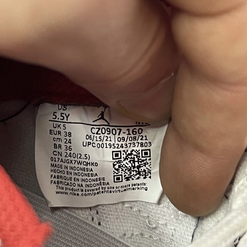 Jordan 11 CMFT Low sneakers youth US 5.5Y EU 38