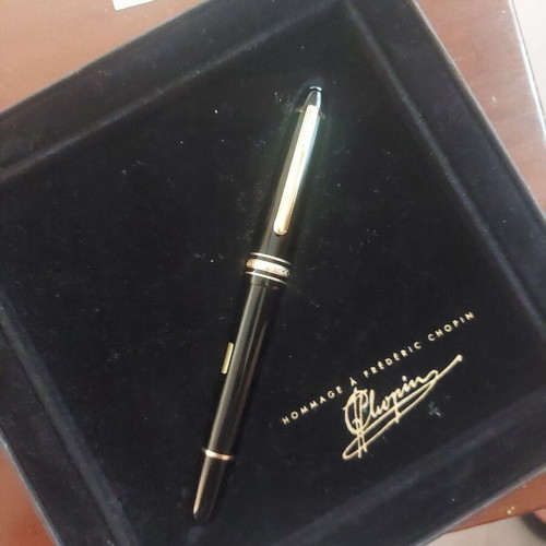 Montblanc Chopin fountain pen like new with gold nib