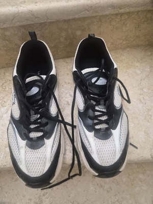 Lacoste Storm 96 2K sneakers size 43 like new, white and black