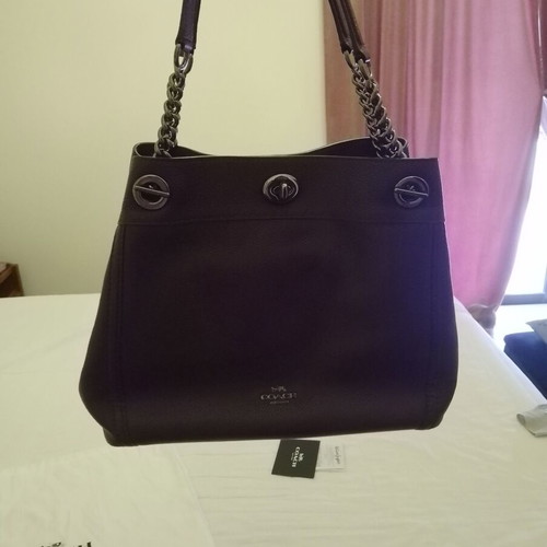 Coach shoulder bag, oxblood leather
