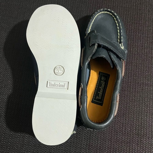 Timberland boys leather moccasins size 29 like new blue