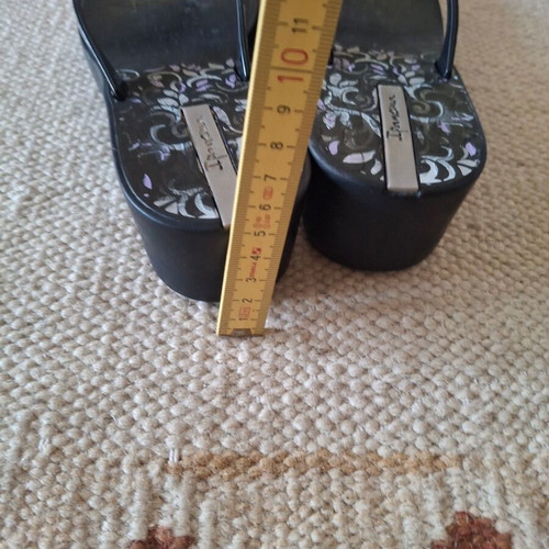 Ipanema platform flip-flops size 39, black