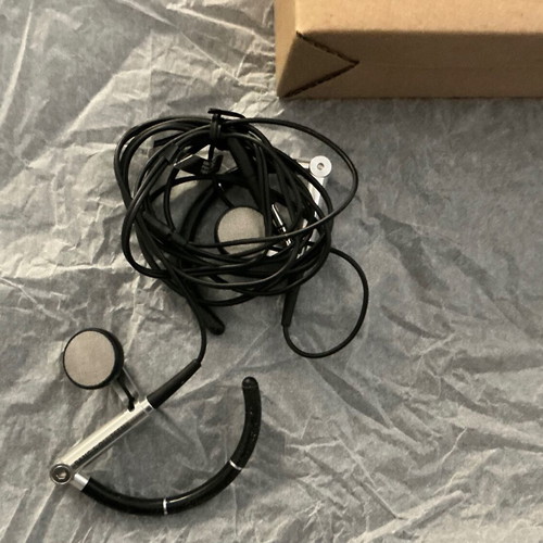 Bang and Olufsen A8 Wired Earphones black/alum like new