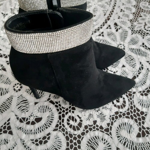 Franchesca Moretti suede black boots size 39 like new with rhinestones