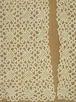 Handmade vintage lace set of 3 pieces like new