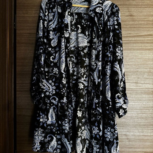 Zara dress with buttons like new, black and blue, size S
