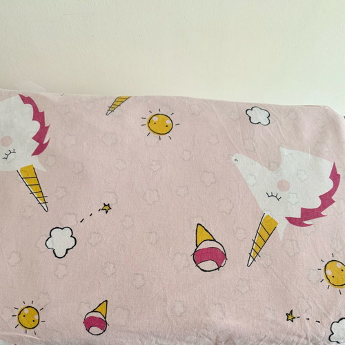 Unicorn duvet cover set 220x210 with 2 pink kawaii pillowcases like new