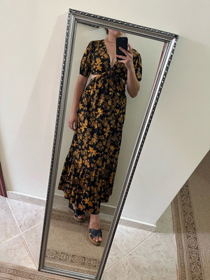 Floral dress new, unworn, black and yellow, size M
