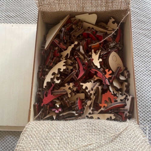 3D Puzzle Michael Jordan like new, 270 wooden pieces