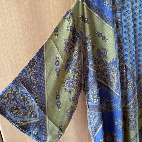 Long floral kimono new, Resort Collection, 100% crepe fabric