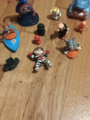 Toy figures like new condition