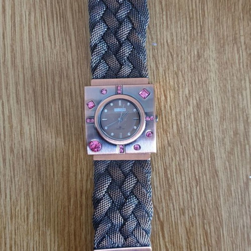Y2K Makgio women's vintage wristwatch pink gold new