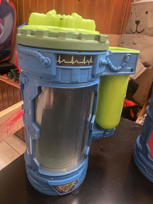 Mr.Beast Empty Capsules used, without figures