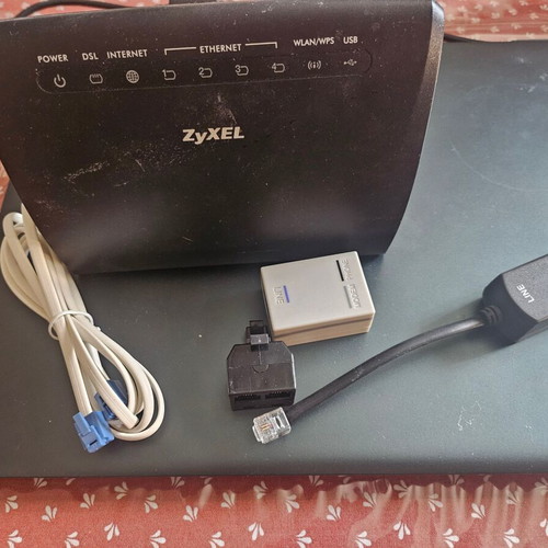 Ρούτερ ZyXEL σαν καινούργιο με καλώδια