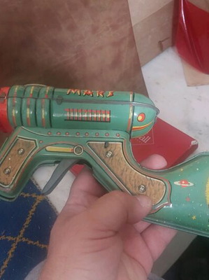 Mars Rifle Doub Le Barrel rare, functional with slight wear