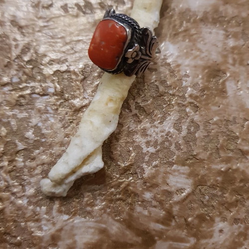 Silver ring with red stone new