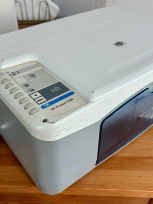 Hp Deskjet F380 printer used with ink in box