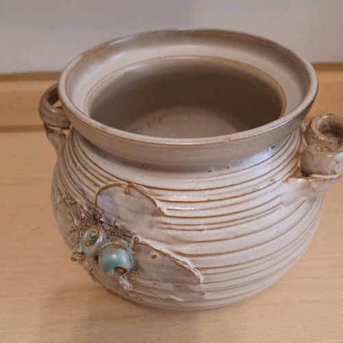 Ceramic vase antique in excellent condition