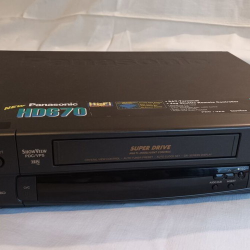 Panasonic NV-HD670EG Hi-Fi Stereo VCR 6-Head VHS S-VHS