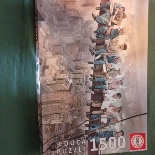 Puzzle set with framed and boxed pieces, 1500 parts