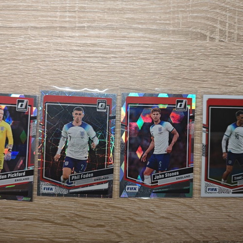 England Donruss Set like new with Phil Foden, John Stones, Jordan Pickford, Trent Alexander Arnold