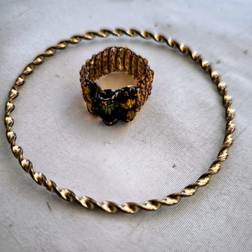Handmade ring with green bead and gold bangle, size 17.3mm, new