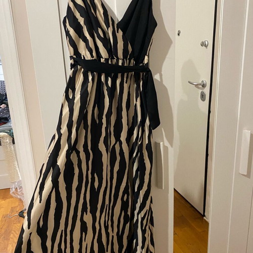 Formal dress satin new On Line black beige size M