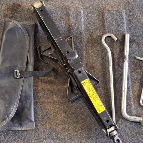 Car jack set for 4x4 used