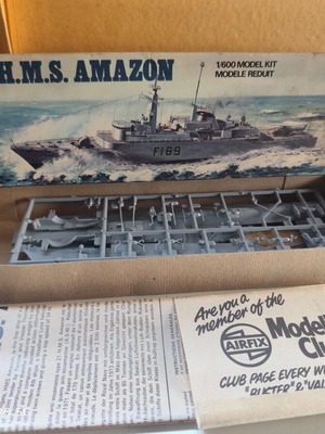 Airfix HMS Amazon F169 model kit 1/600 scale