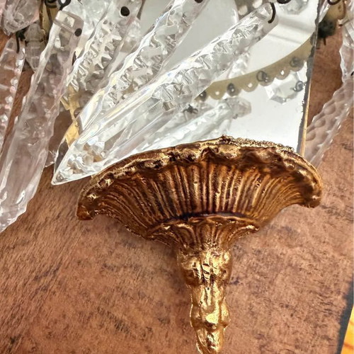 Brass wall lights set like new, pair with crystals