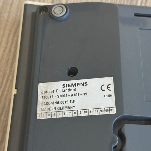 Siemens Optiset E Standard digital office phone used
