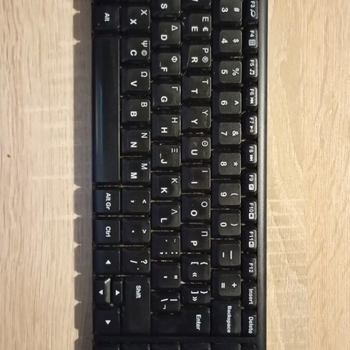 Logitech MK220 ασύρματο πληκτρολόγιο μεταχειρισμένο, compact σχεδιασμός με USB receiver