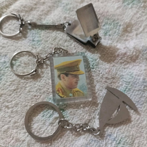 Keychains like new, assorted with nail clipper