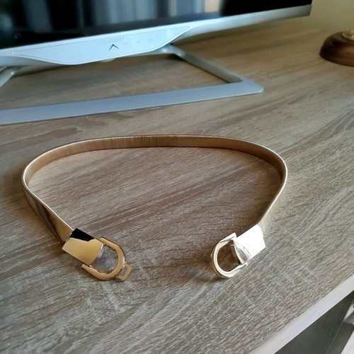 Women's belt like new, gold color, size S-M