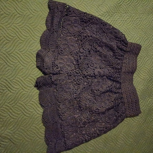 Lace shorts new, pack of 2, black and white