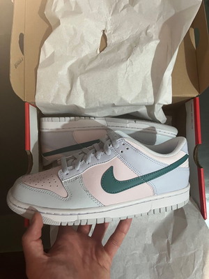 Nike Dunk Low Mineral Teal new, size 39, multicolor